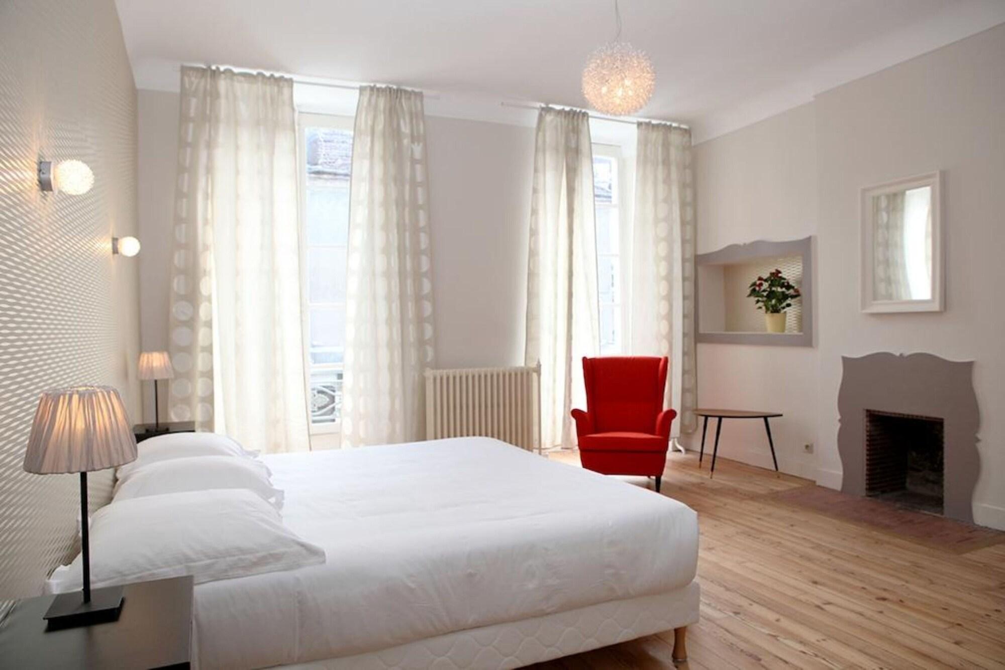 Hotel Le Roncevaux По Экстерьер фото